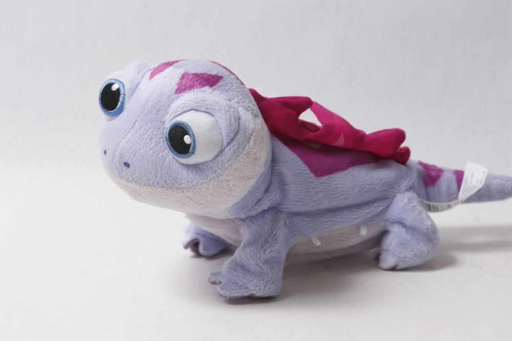 Disney Frozen 2 Bruni the Salamander Walk and Glow Plush ~ 260909-WH 1395